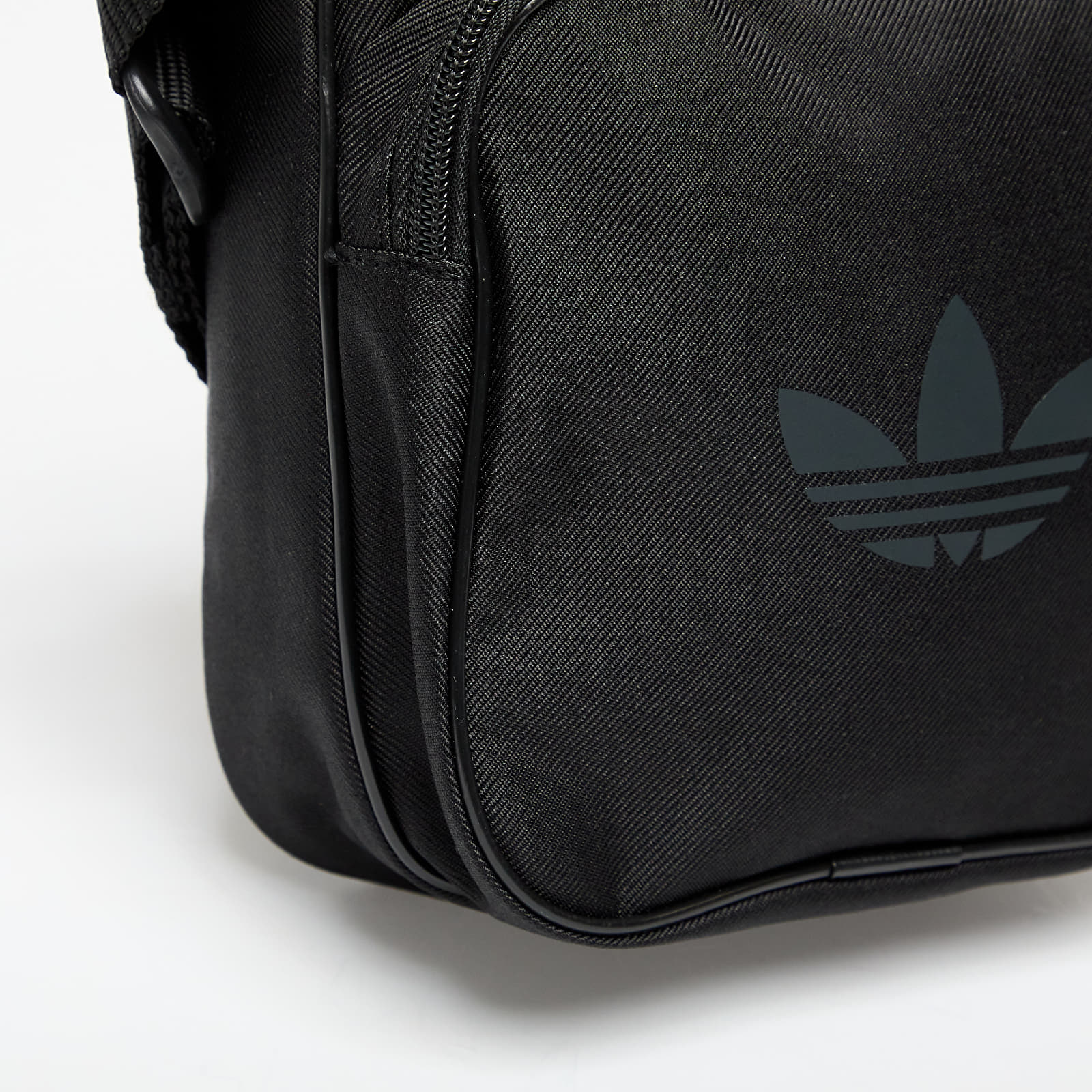 Crossbody bags adidas Adicolor Classic Small Item Bag Black
