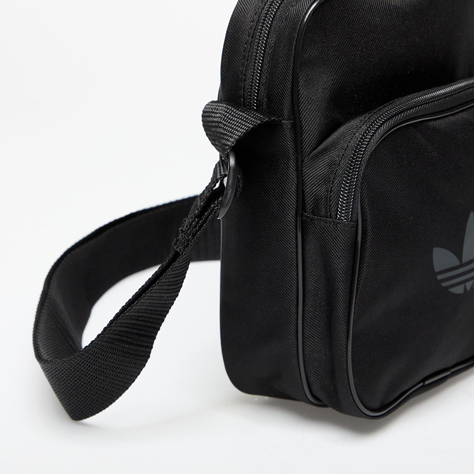 Crossbody bags adidas Adicolor Classic Small Item Bag Black