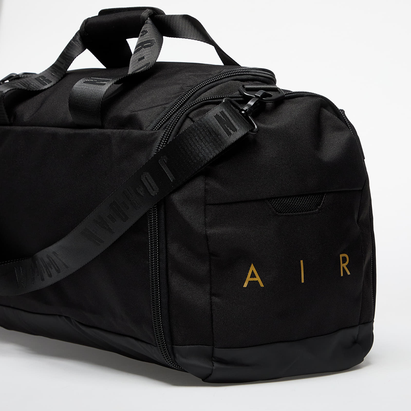 Crossbody-vesker Jordan Jam Velocity Duffle Bag Black/ Gold
