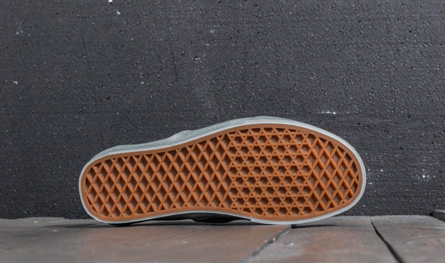 Dámske topánky a tenisky Vans Classic Slip-On (Metallic Sidewall) Silver