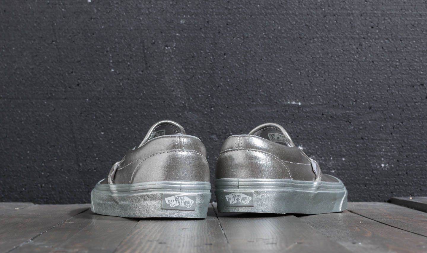 Dámske topánky a tenisky Vans Classic Slip-On (Metallic Sidewall) Silver