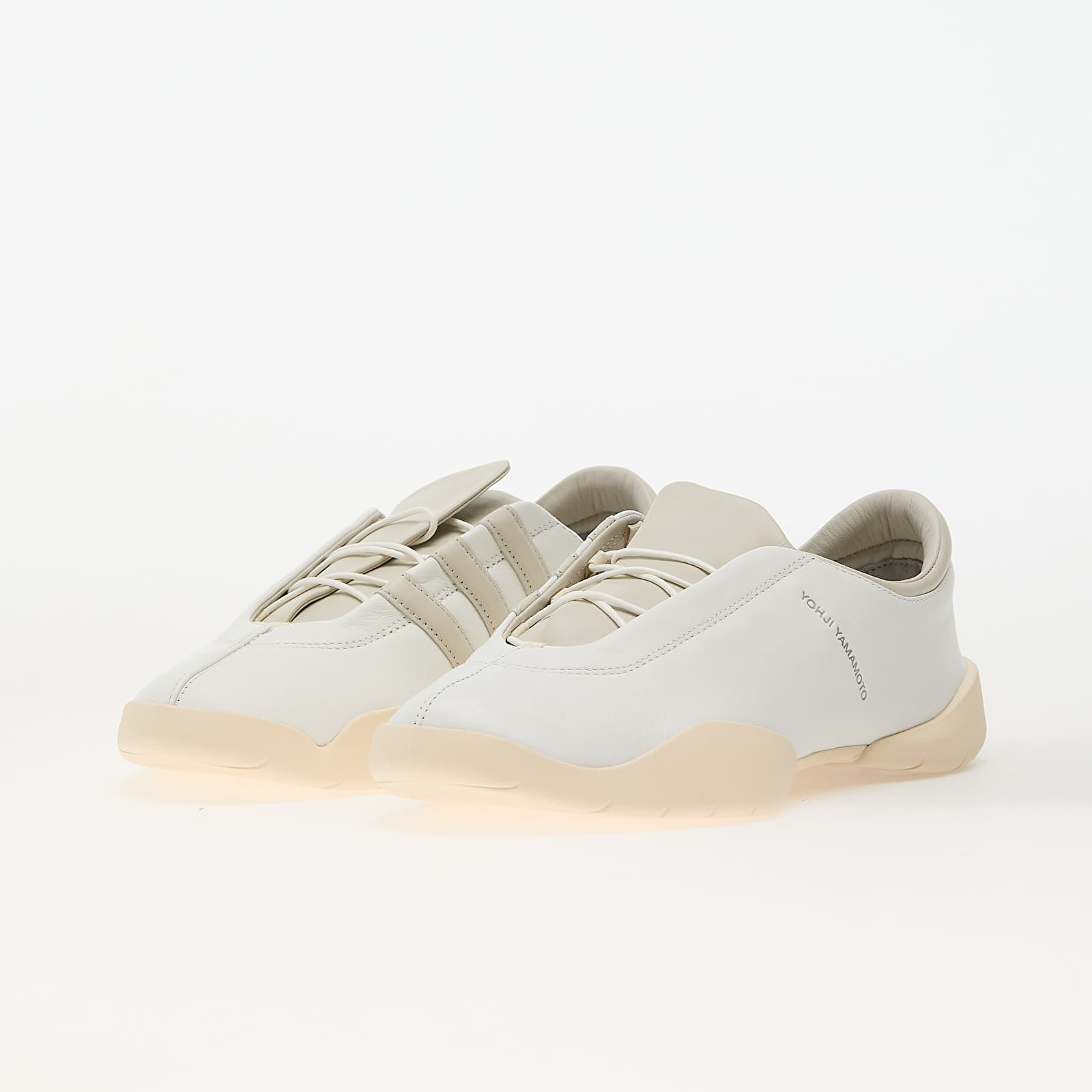 Încălțăminte și sneakerși pentru bărbați Y-3 Regu Core White/ Talc/ Wonder White