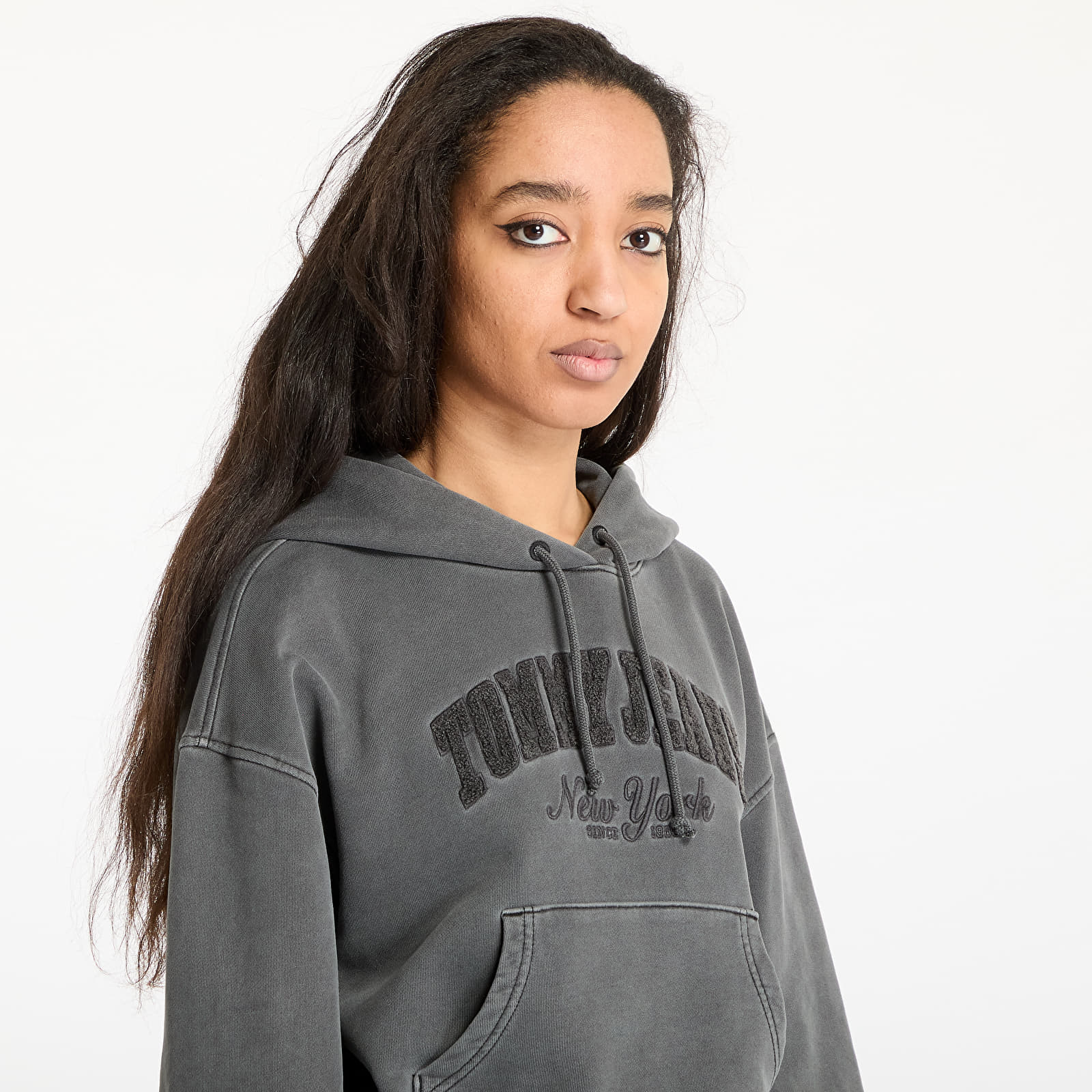 Hoodies and sweatshirts  Tommy Jeans Boxy Crop Varsity Hoodie Black