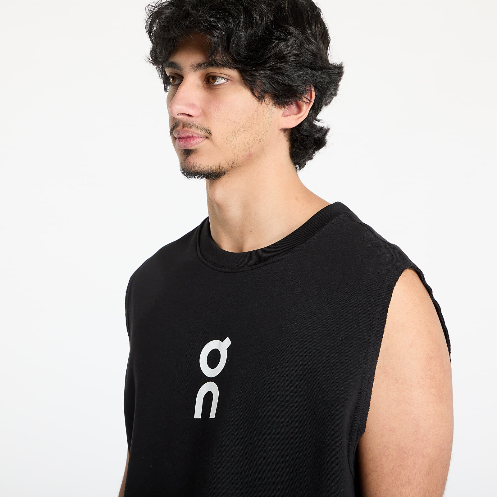 Topy On Club Crew Crop Black