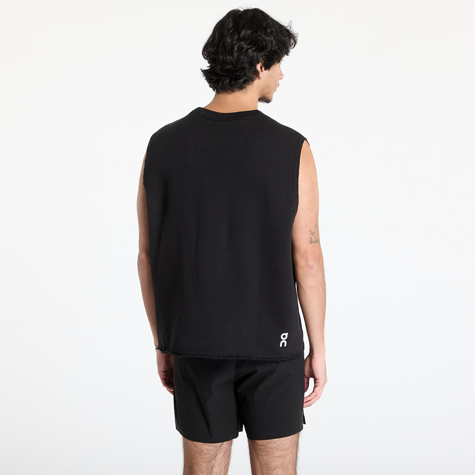 Topy On Club Crew Crop Black