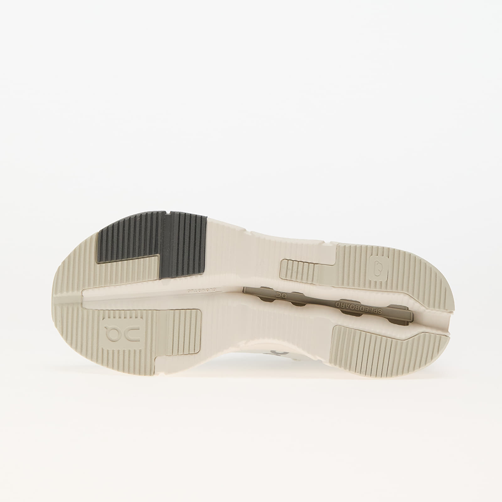 Zapatillas mujer On W Cloudnova 2 Ice/ Sand