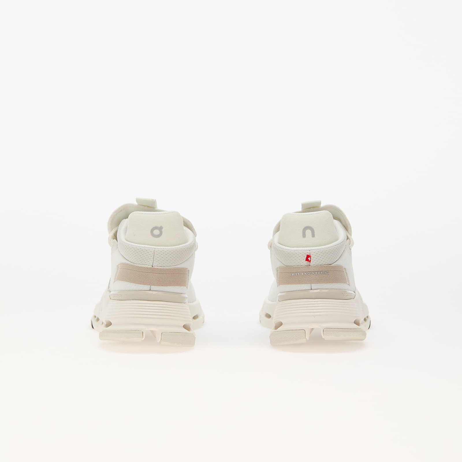 Zapatillas mujer On W Cloudnova 2 Ice/ Sand