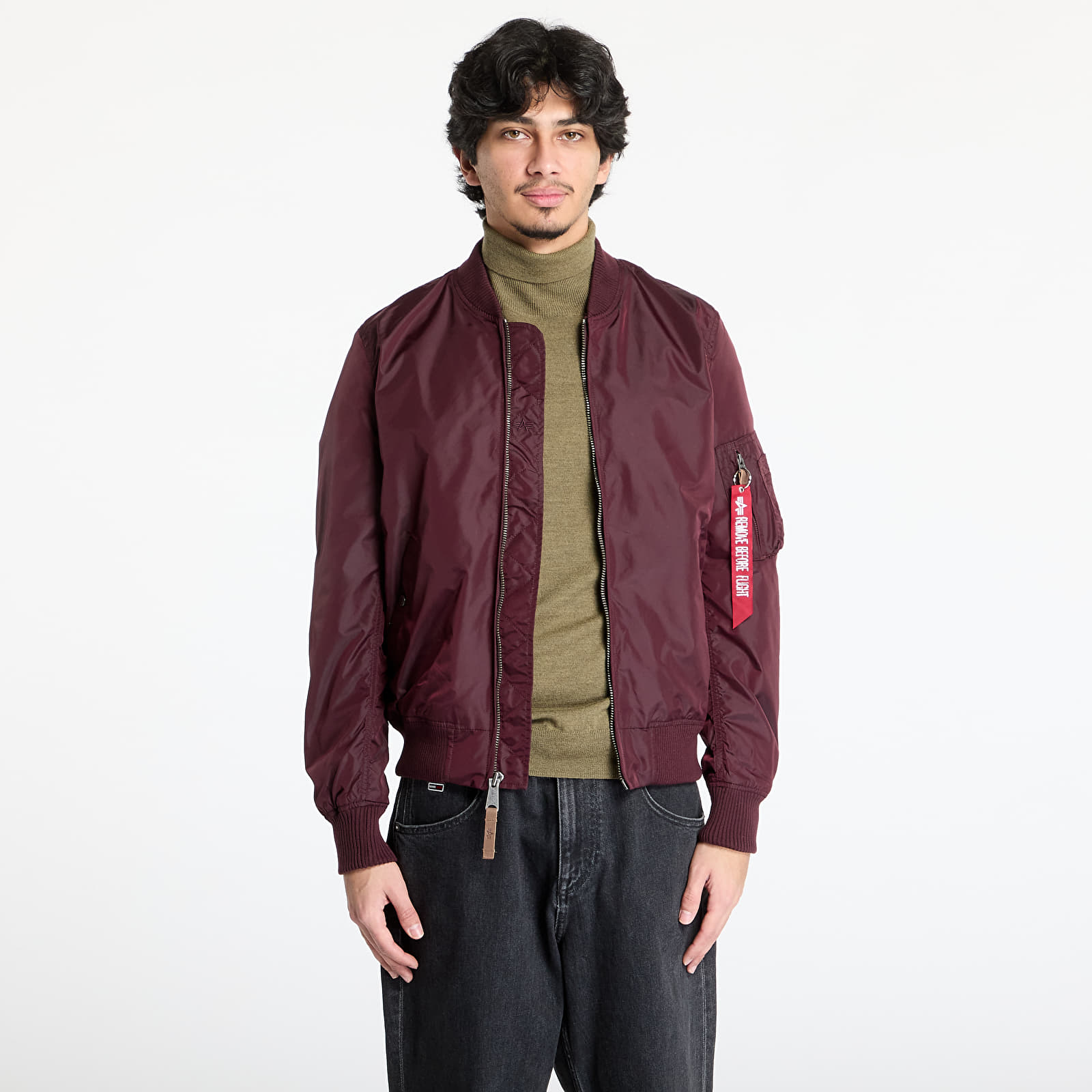 Herenjassen Alpha Industries Inc. MA-1 TT Two Tone Dark Maroon
