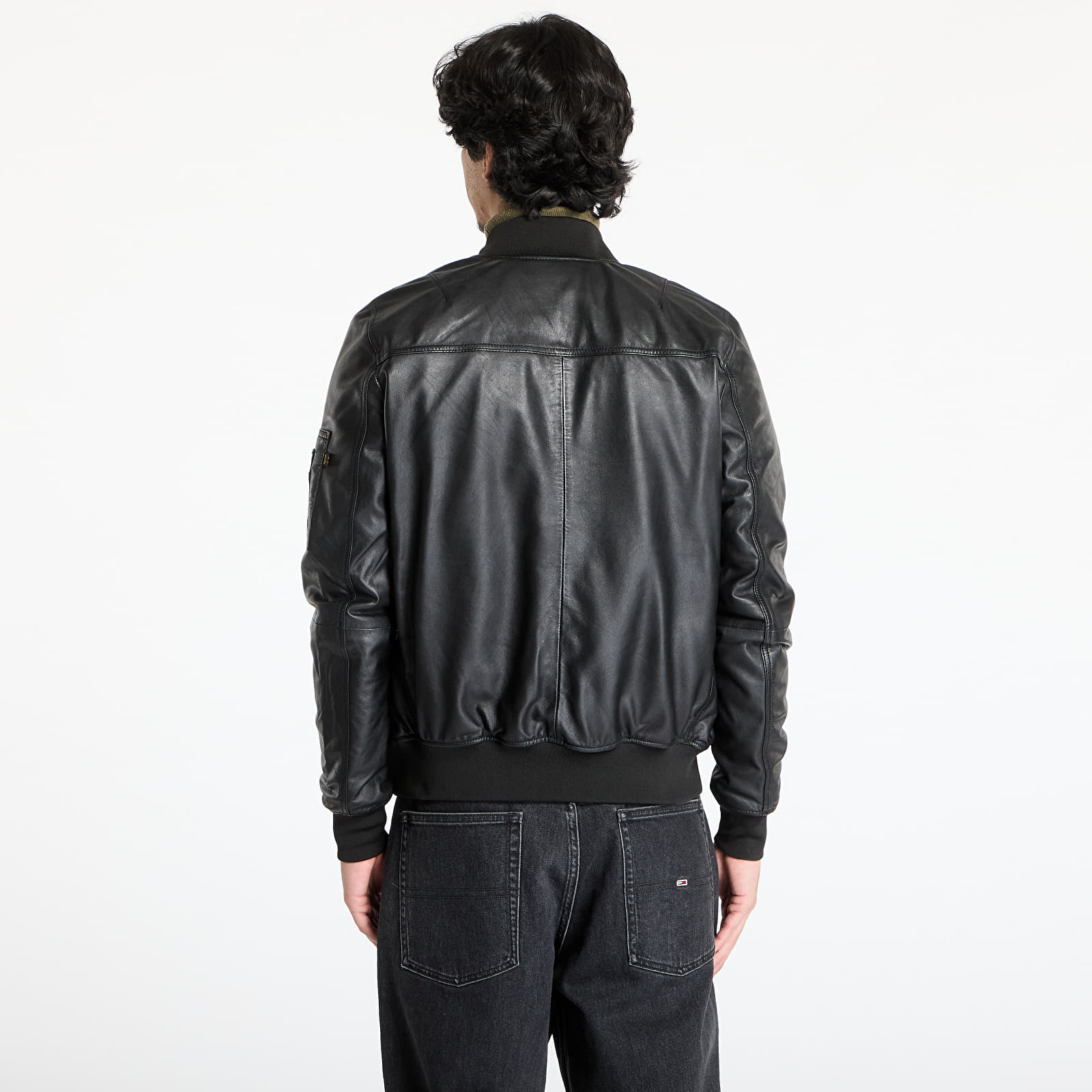 Herrenjacken Alpha Industries Inc. MA-1 Leather Black