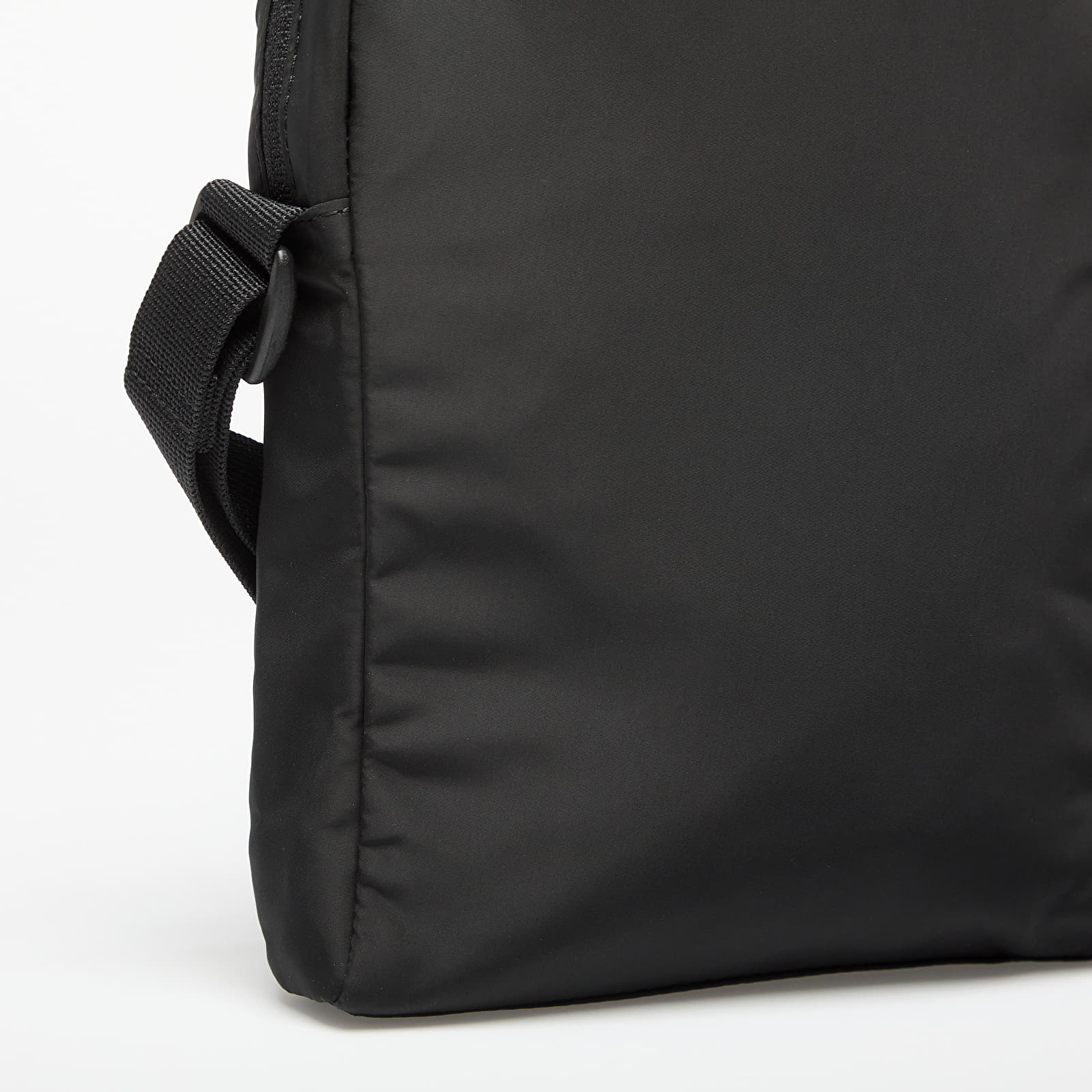 Torby przez ramię Calvin Klein Jeans Sport Essentials Reporter Bag Black