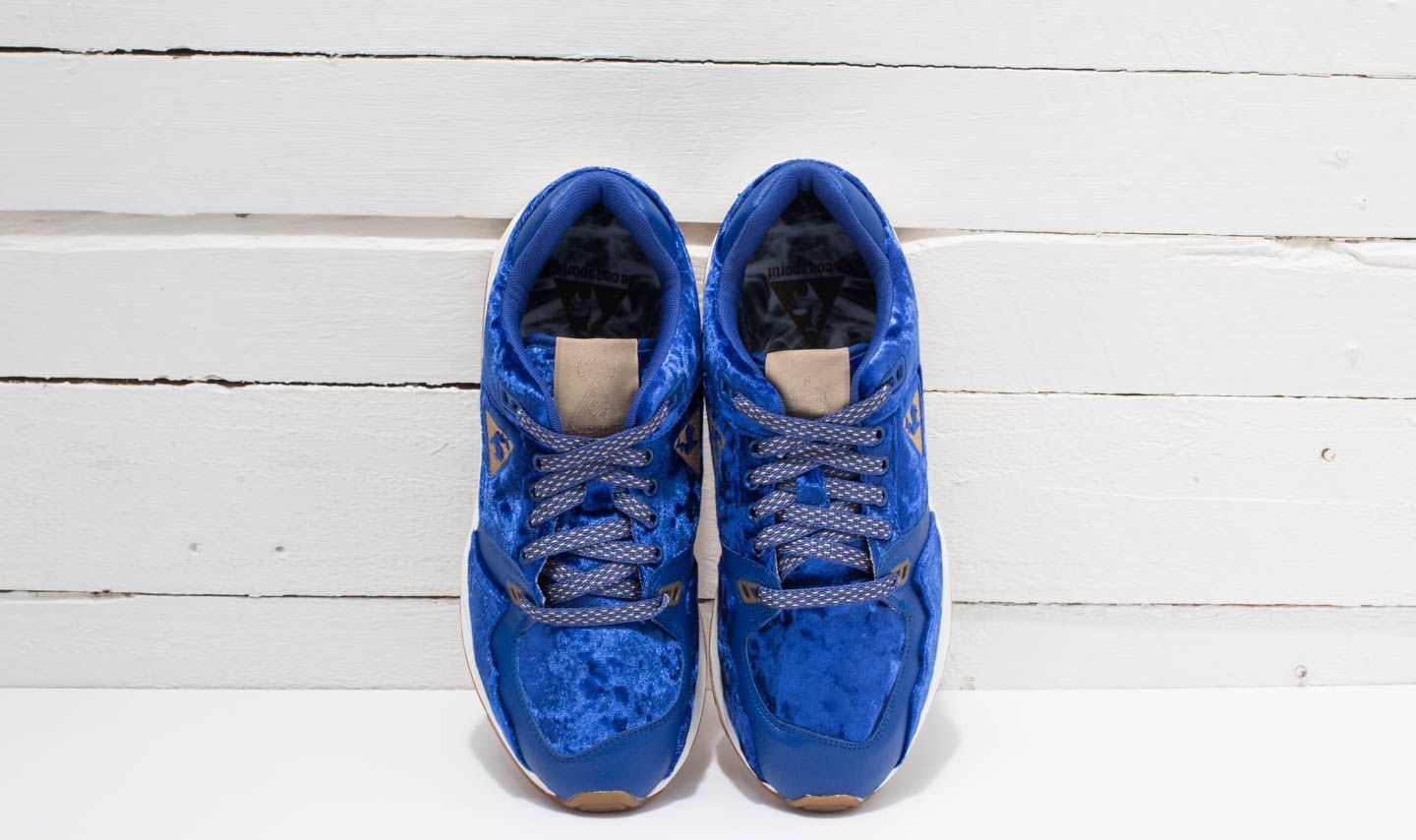 Men s shoes le coq sportif R1000 Velvet Cobalt Old Brass Footshop