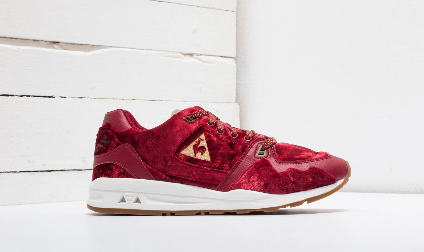 Men s shoes le coq sportif R1000 Velvet Rio Red Old Brass Footshop