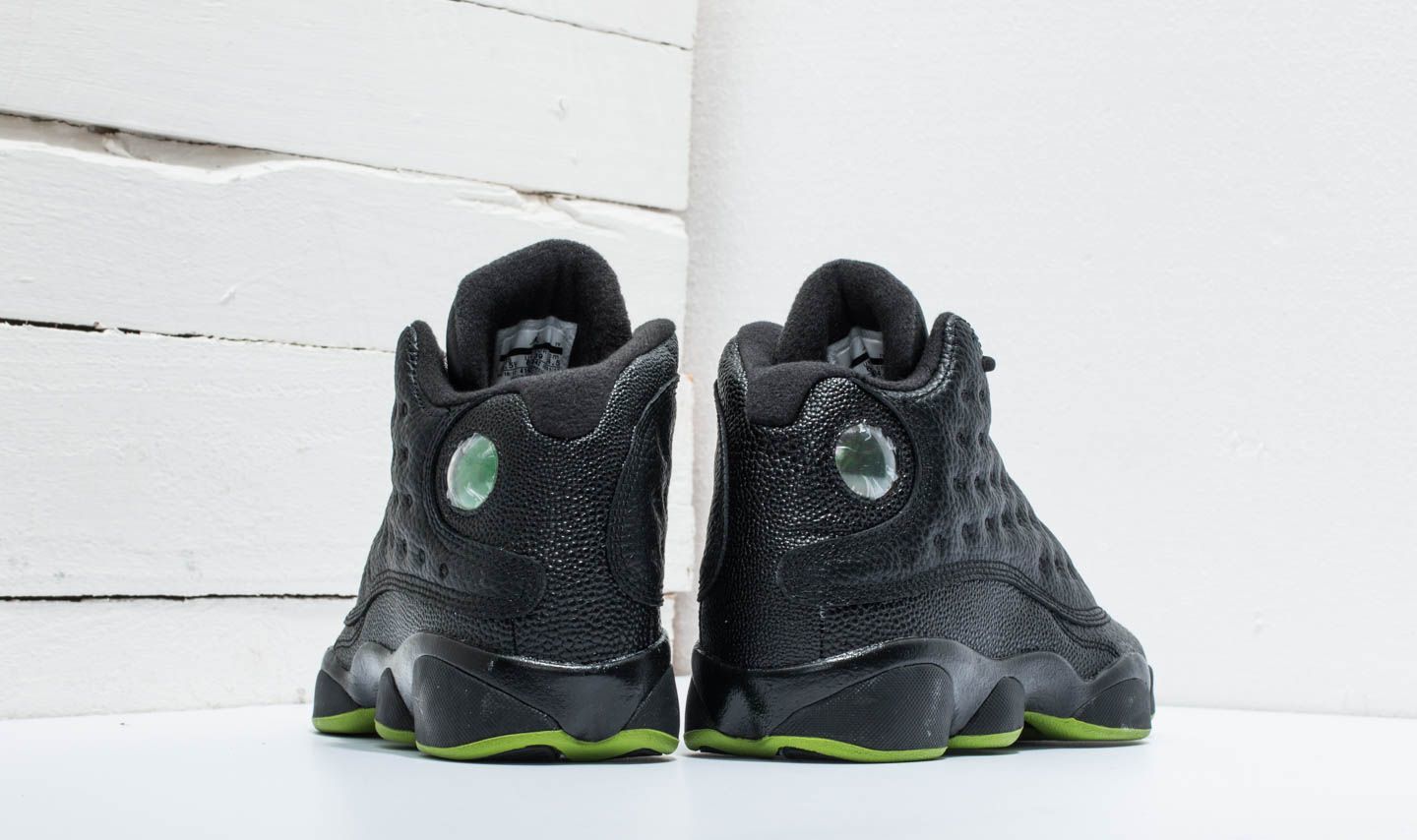 Moteriška avalynė Air Jordan Retro 13 "Altitude" BG Black/ Altitude Green