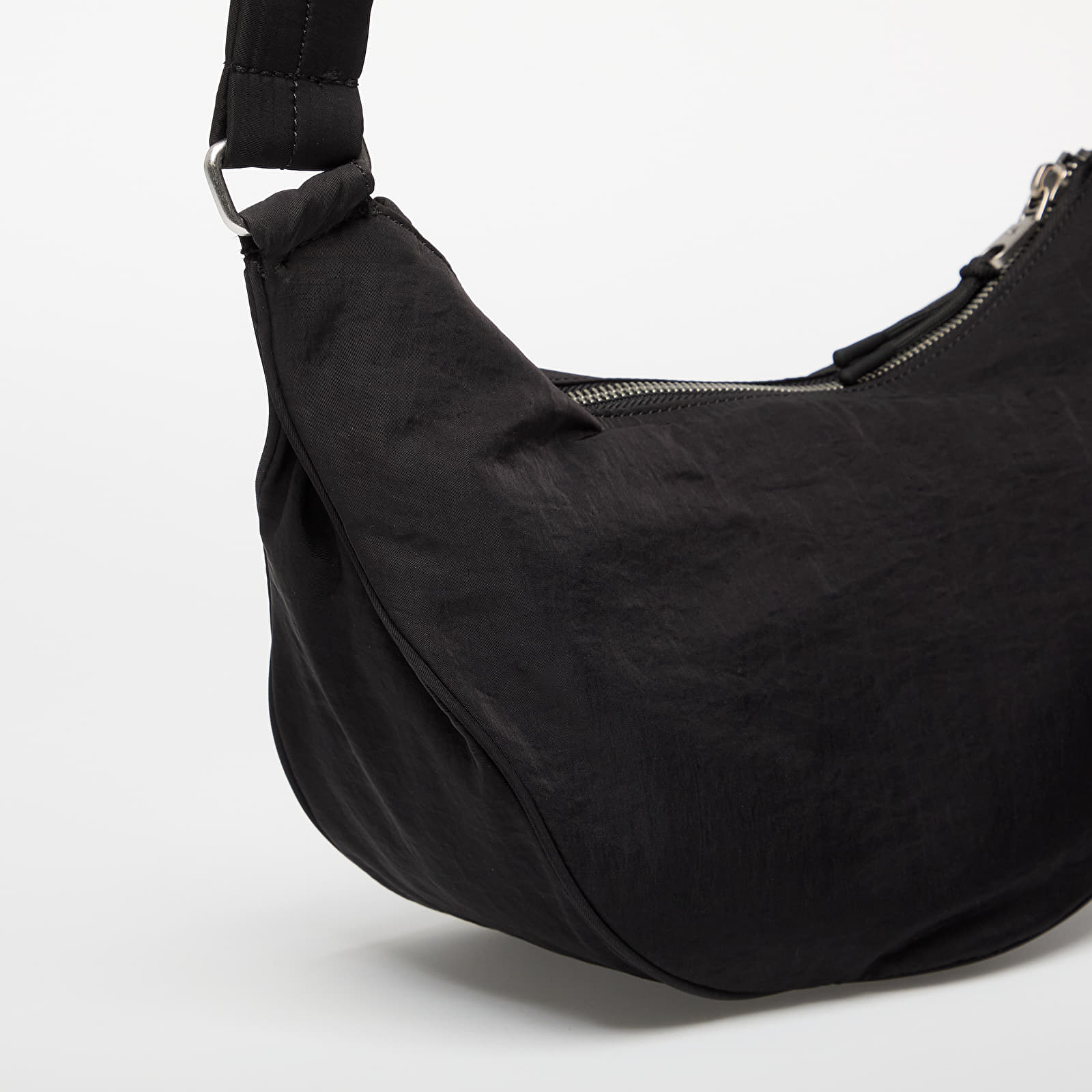 Crossbody táskák Calvin Klein Jeans Luna Nylon Sling Bag Black