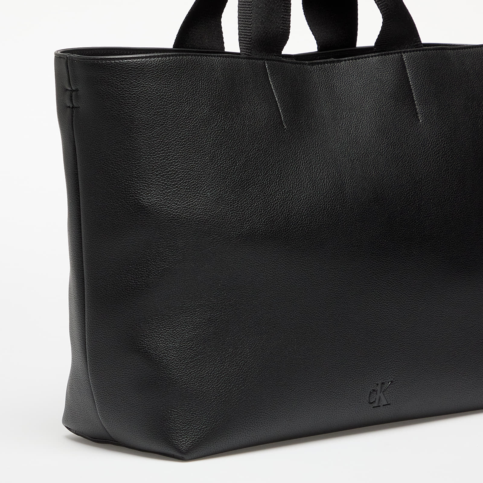 Crossbody táskák Calvin Klein Jeans Ultralight Tote Black