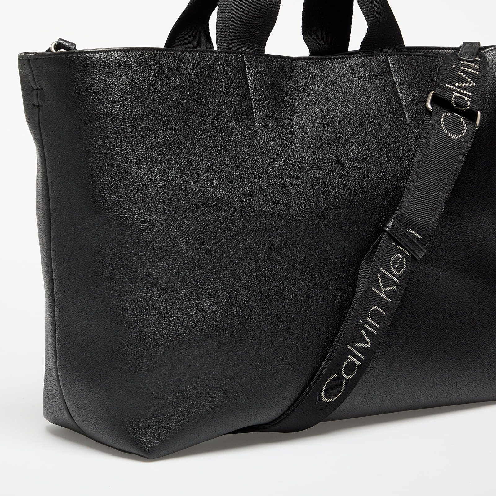 Crossbody táskák Calvin Klein Jeans Ultralight Tote Black