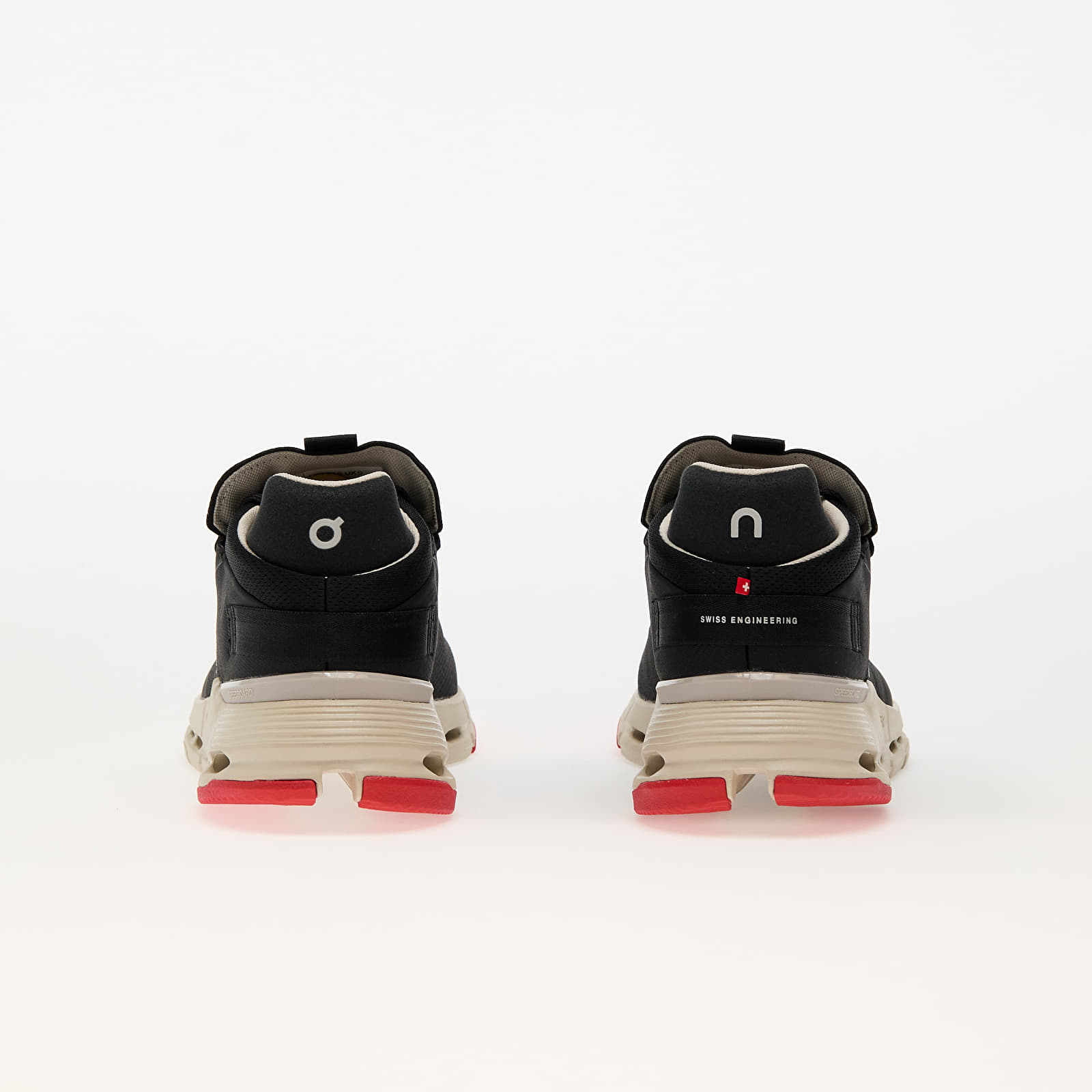 Männer On M Cloudnova 2 Black/ Red