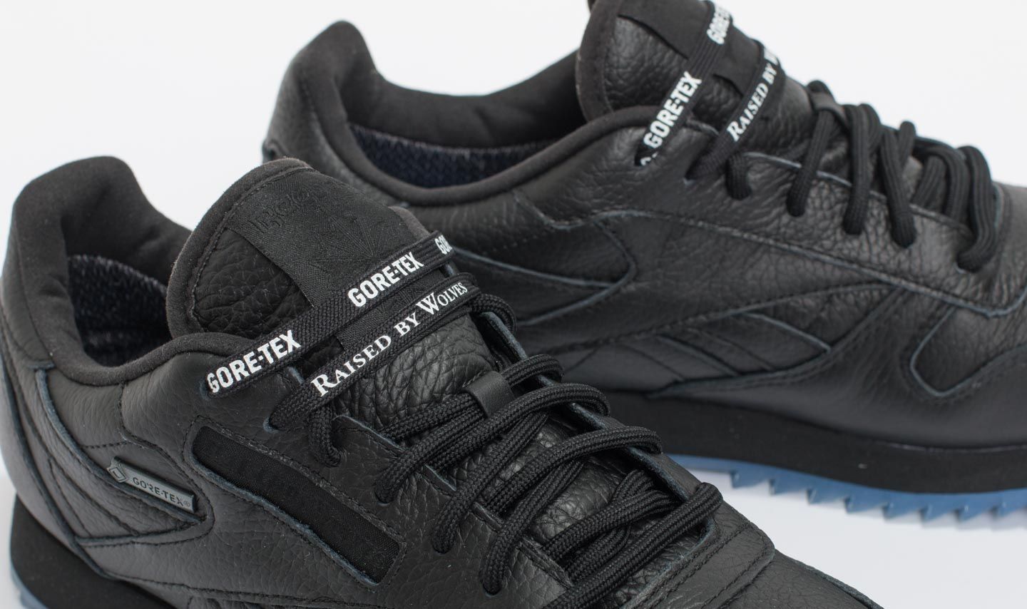 Reebook goretex on sale