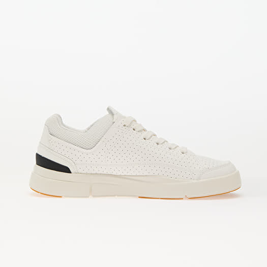 On W The Roger Centre Court White/ Black | Footshop
