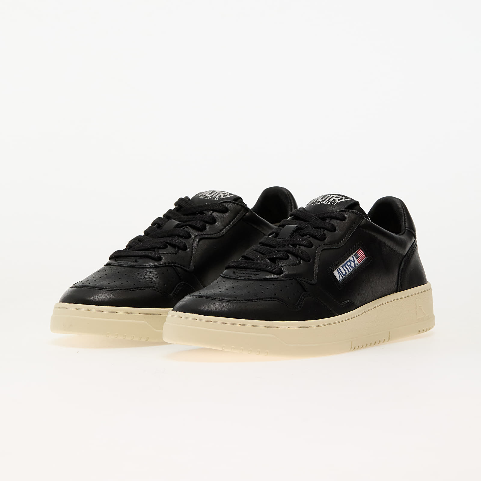 Men's shoes Autry Medalist Low Man Goat/ Goat Black