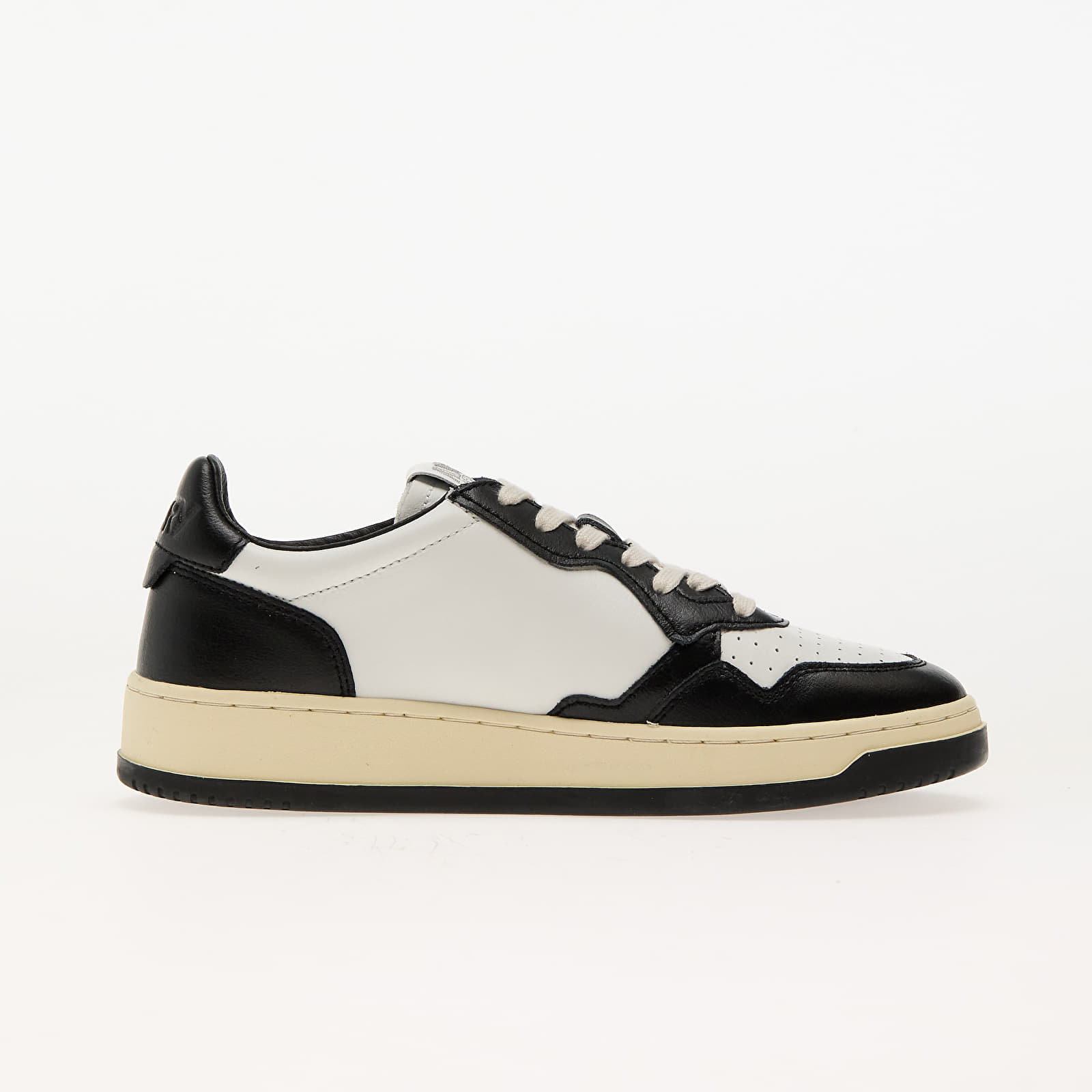 Дамски кецове и обувки Autry Medalist Low Wom Leat/ Leat Wht/ Blk