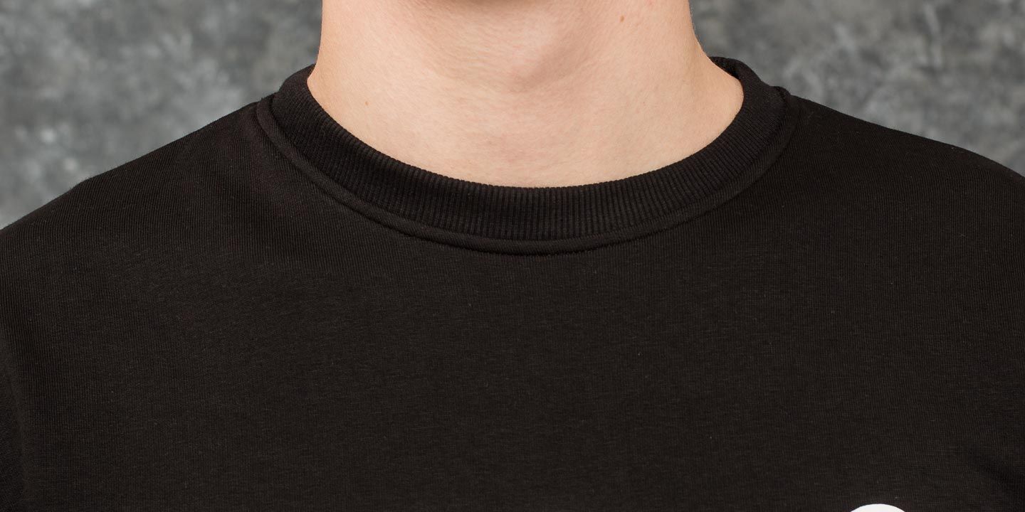 Kapucnis pulóverek és pulcsik FILA Classic Logo Sweater Black