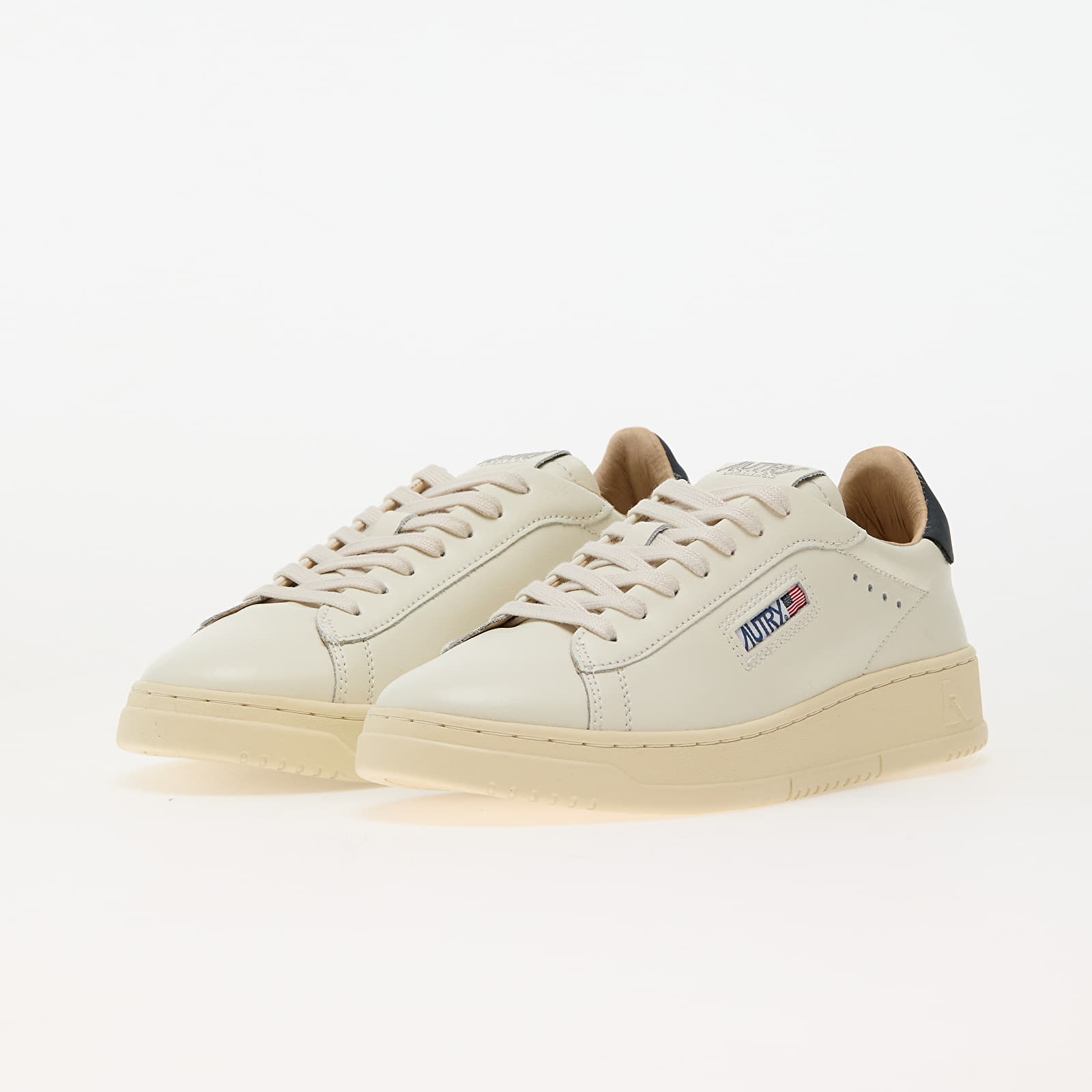 Women's shoes Autry Dallas Low Wom Leat/ Marsh Msh/ Blk