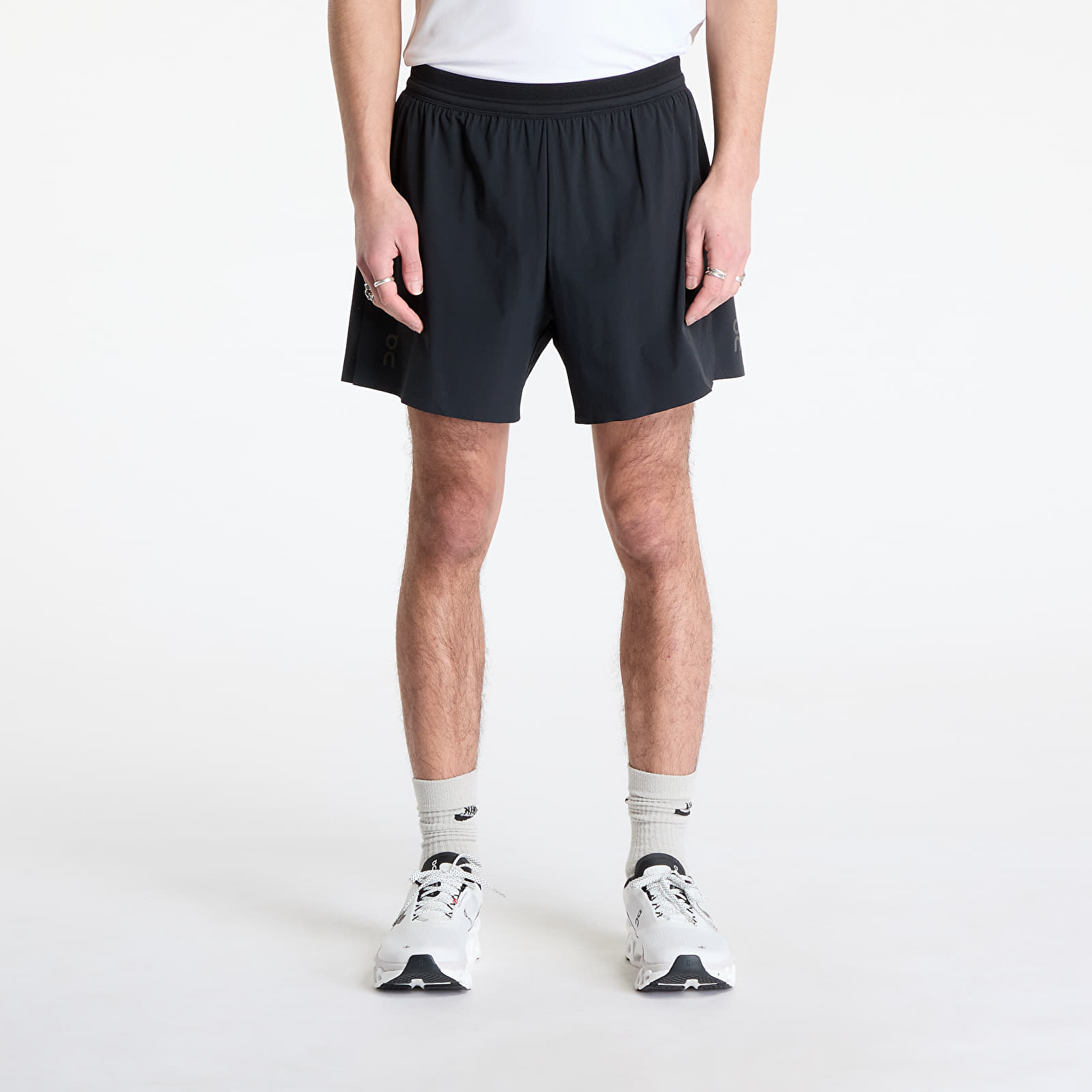 Shorts On 5" Performance Shorts Black