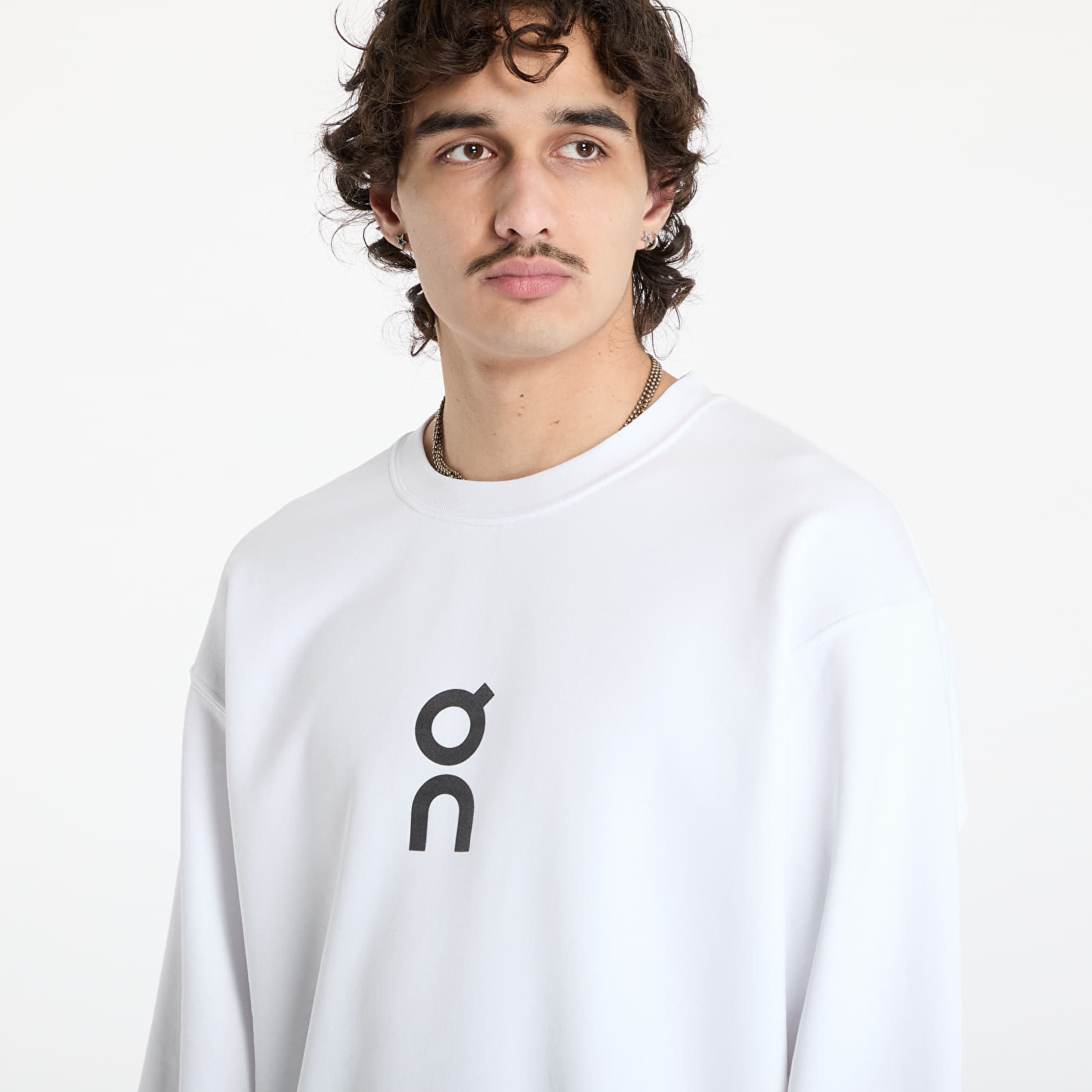 Hoodies and sweatshirts  On Club Crew White
