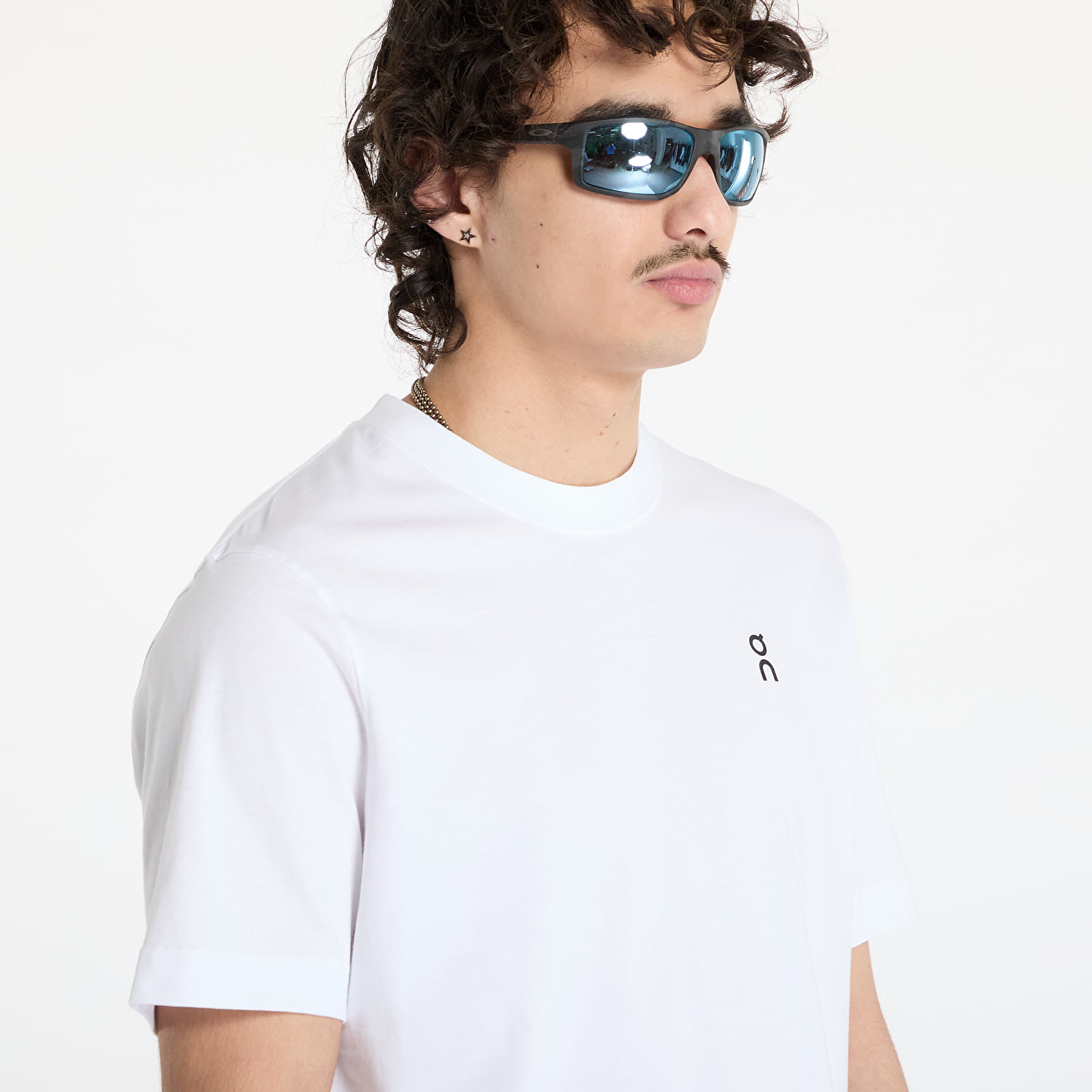 Trička On Graphic Short Sleeve Tee White