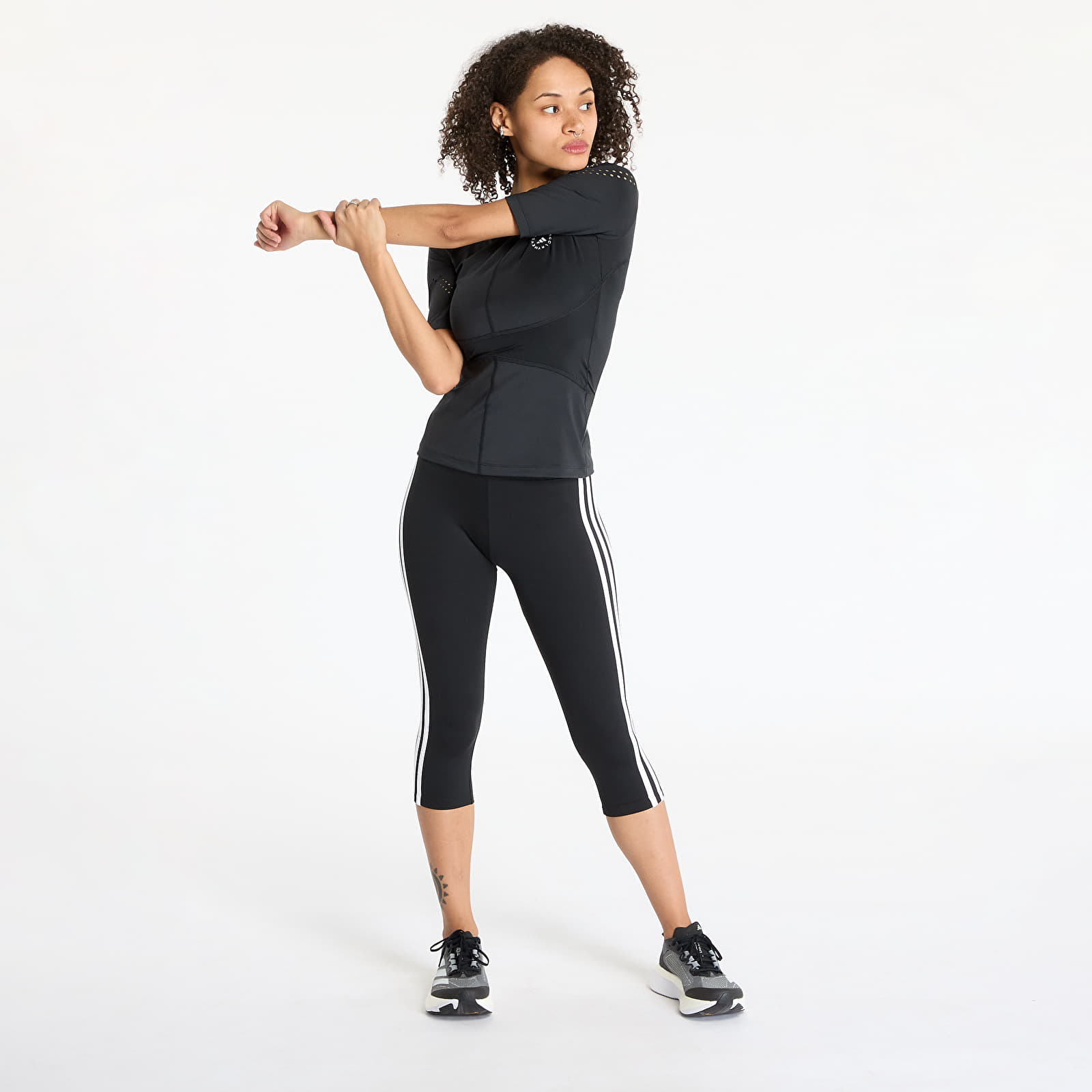 T-shirts adidas x Stella McCartney Truepurpose Training Tee Black
