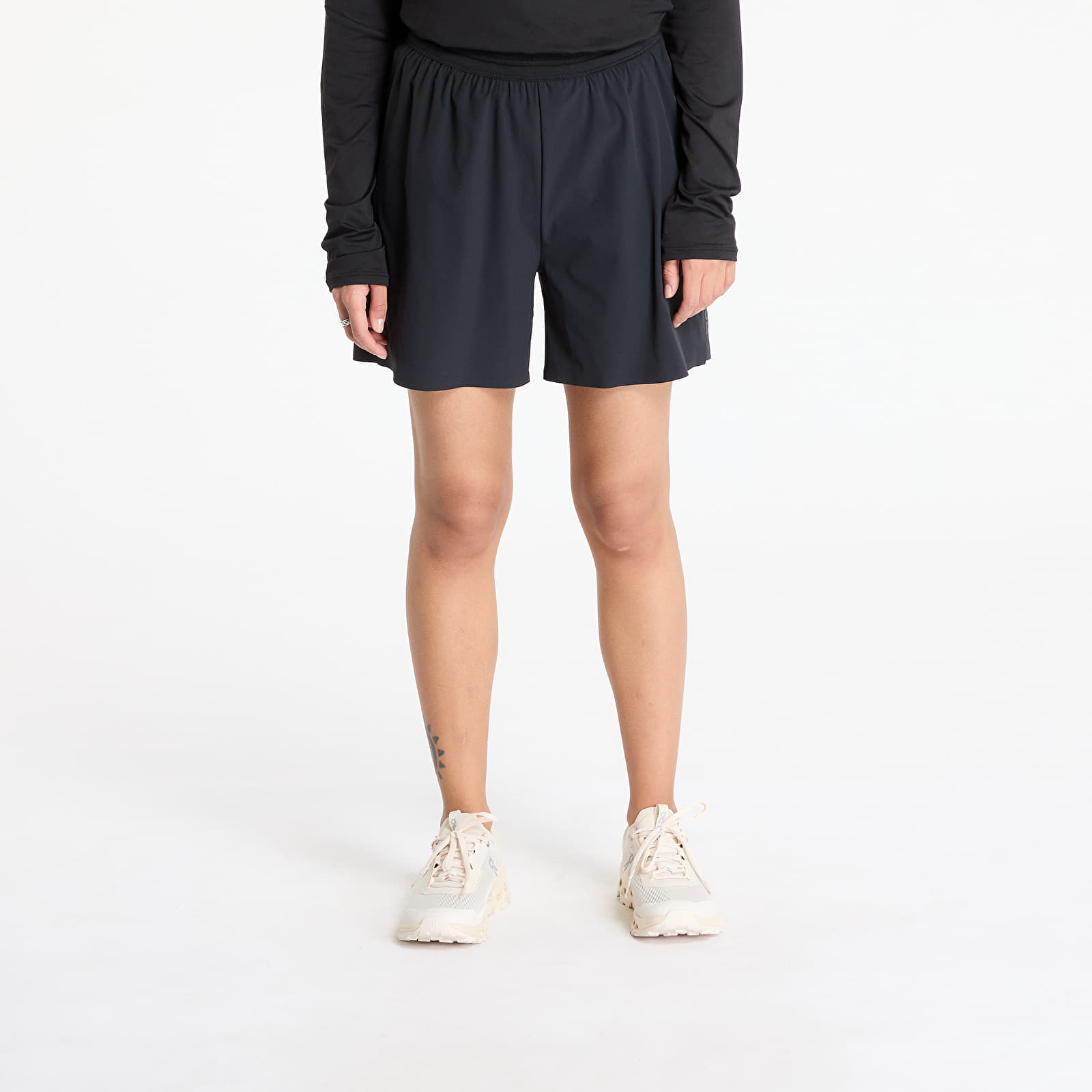 On 5" Performance Shorts Black L
