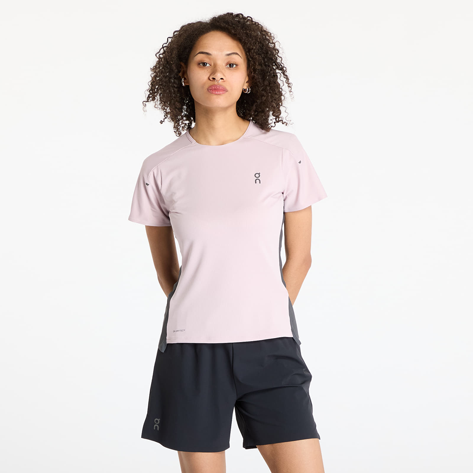 T-Shirts On Performance Short Sleeve Tee Mauve/ Eclipse