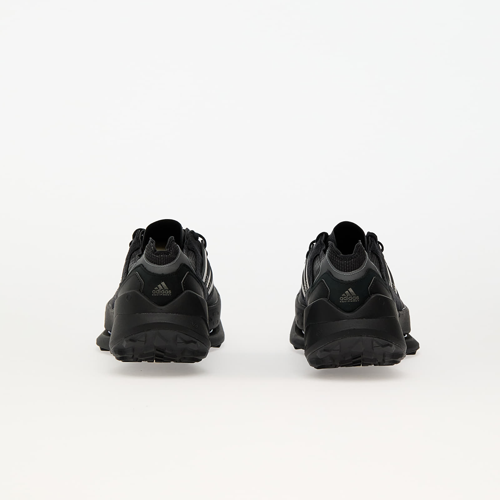 Männer adidas Equipment Agravic Core Black/ Core Black/ Eqt Blue
