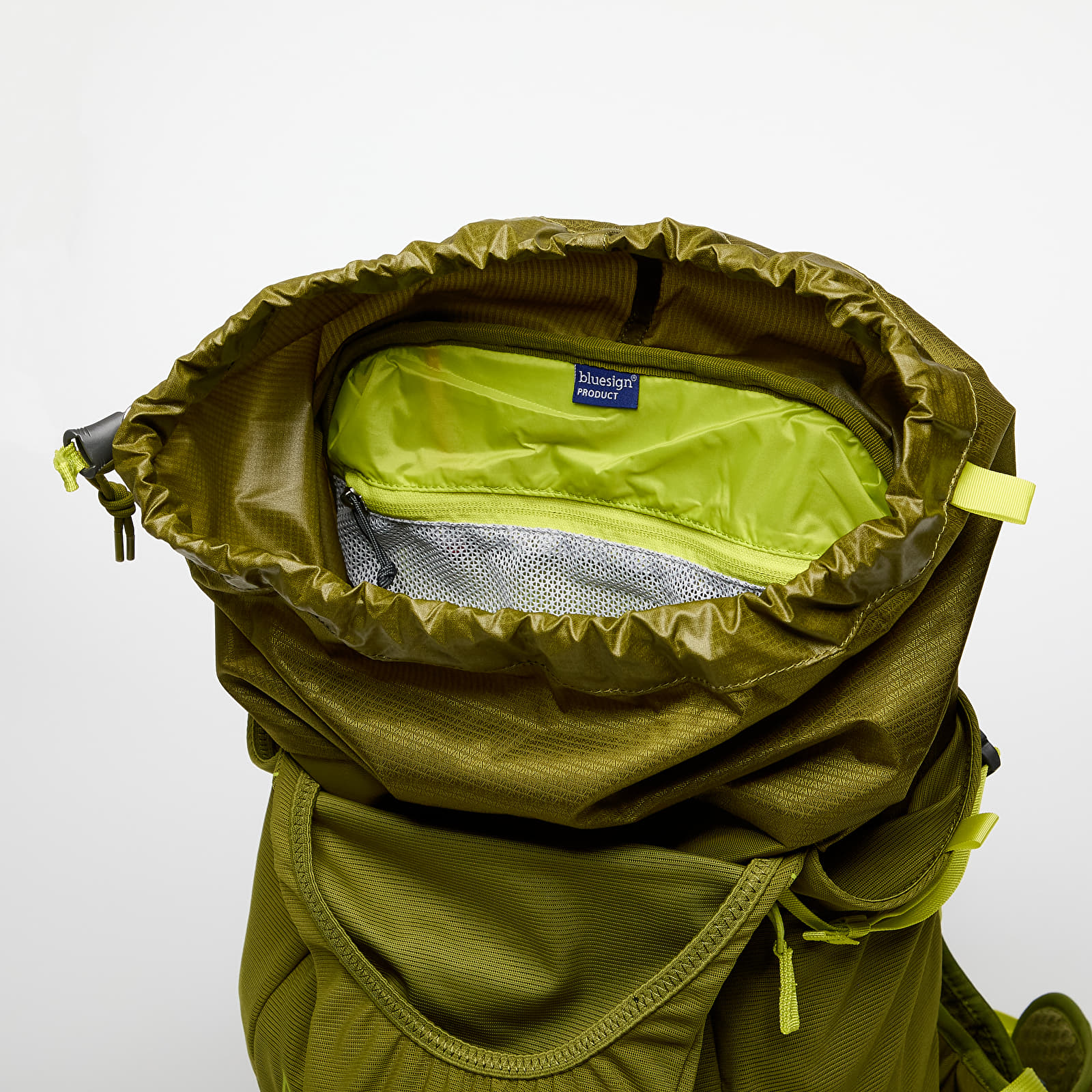 Рюкзаки Osprey Talon Velocity Backpack 30 Matcha Green Lemongrass