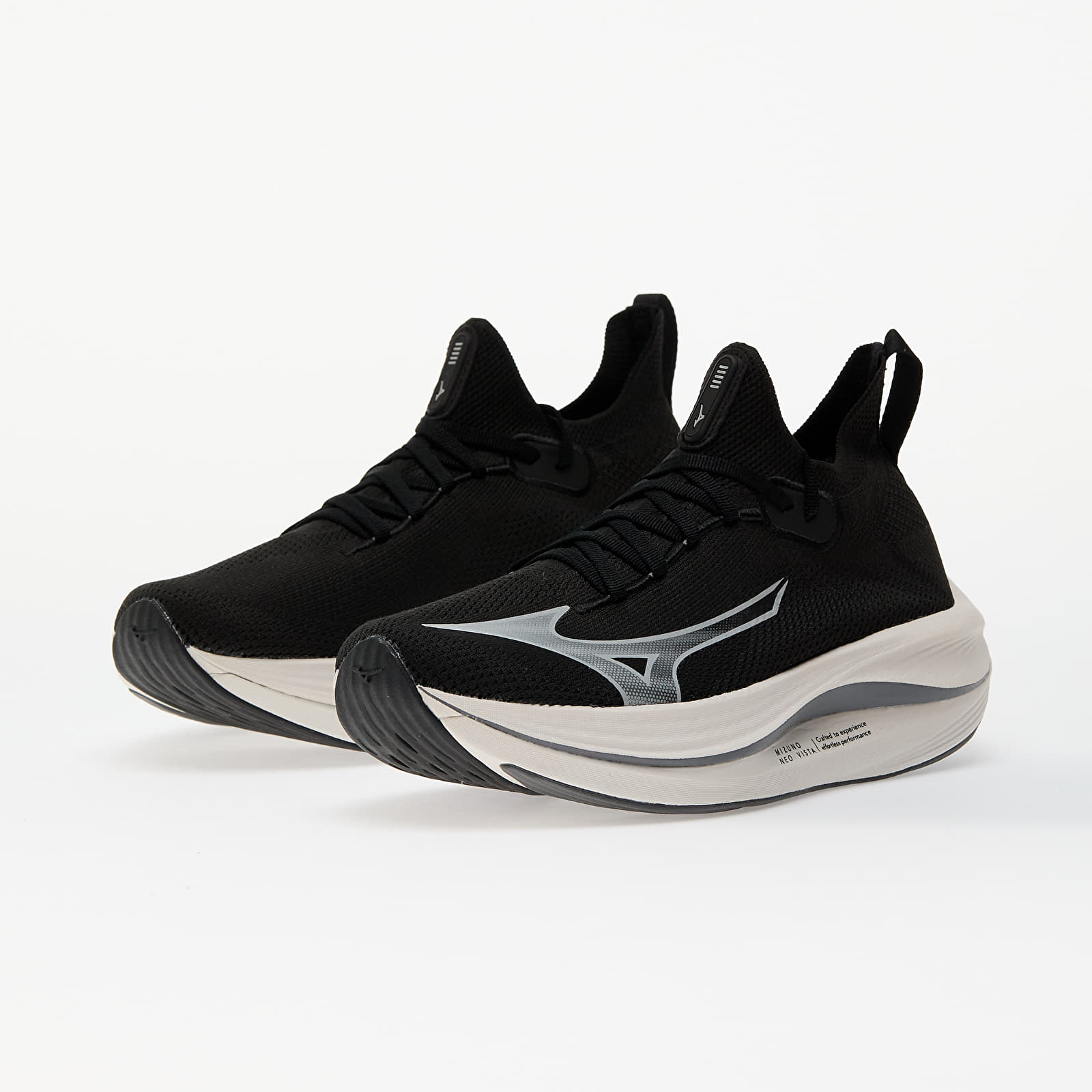 Férfi cipők Mizuno Neo Vista Black/ White/ Nimbus Cloud