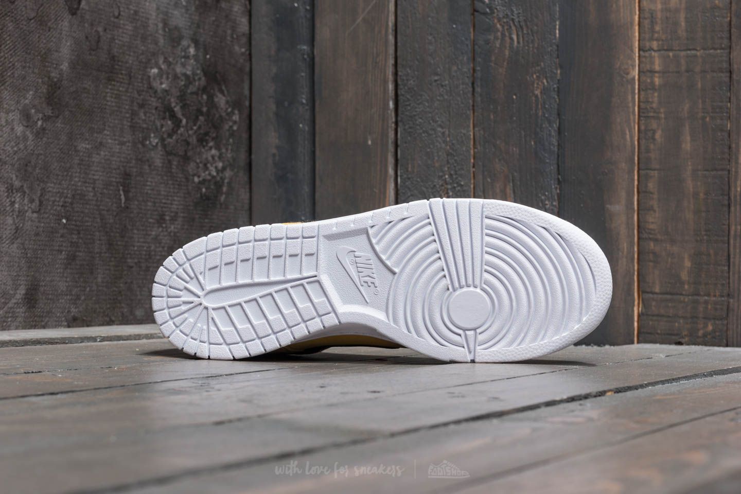 Meeste kingad Nike Dunk Low Mineral Yellow/ Black-White