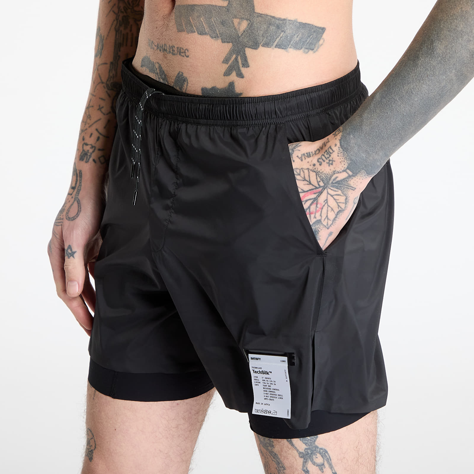 Šortky Satisfy TechSilk 5 Shorts Black
