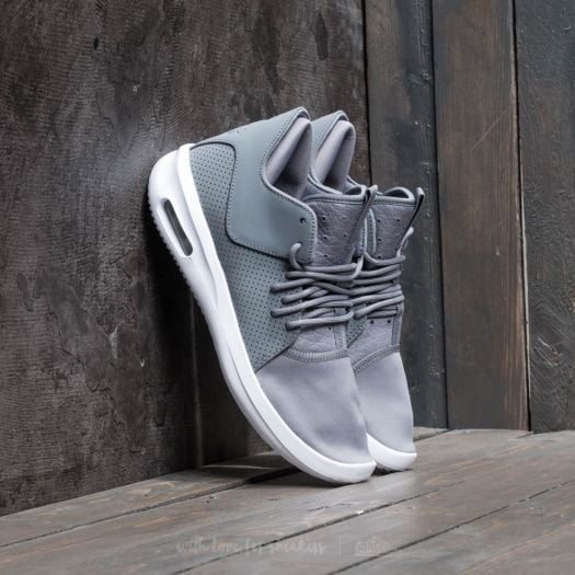 Air Jordan First Class