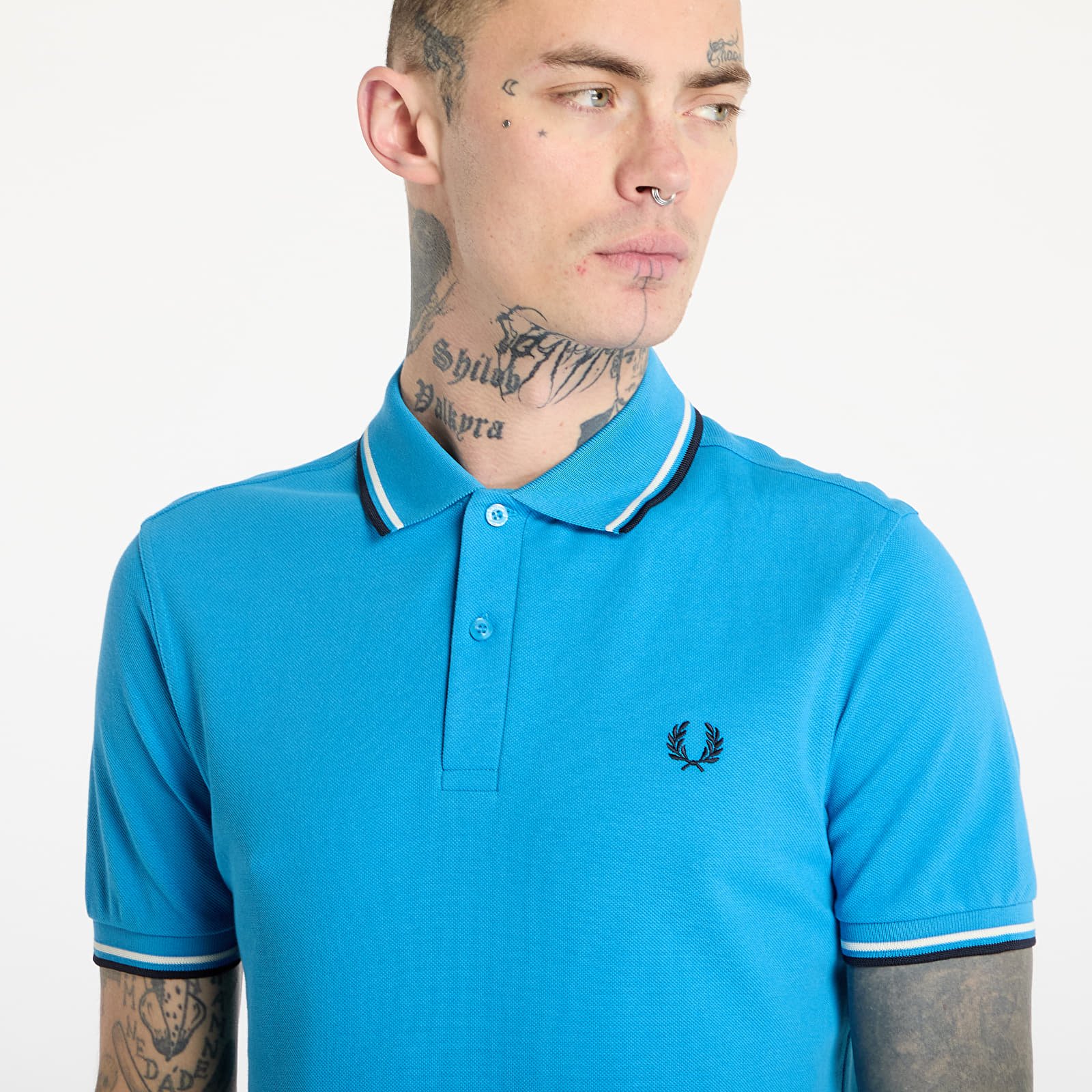 T-Shirts FRED PERRY Twin Tipped Fred Perry Shirt Court Blue/ Ecru/ Navy