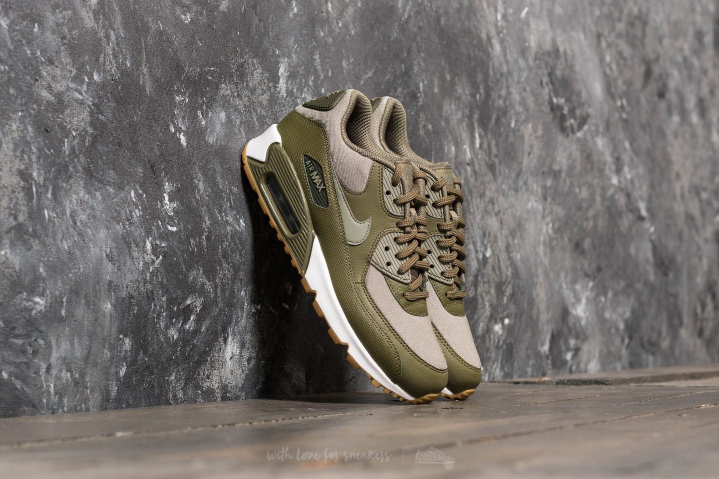 Women's nike olive best sale green sneakers