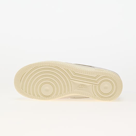 nike shoes with lights in the sole