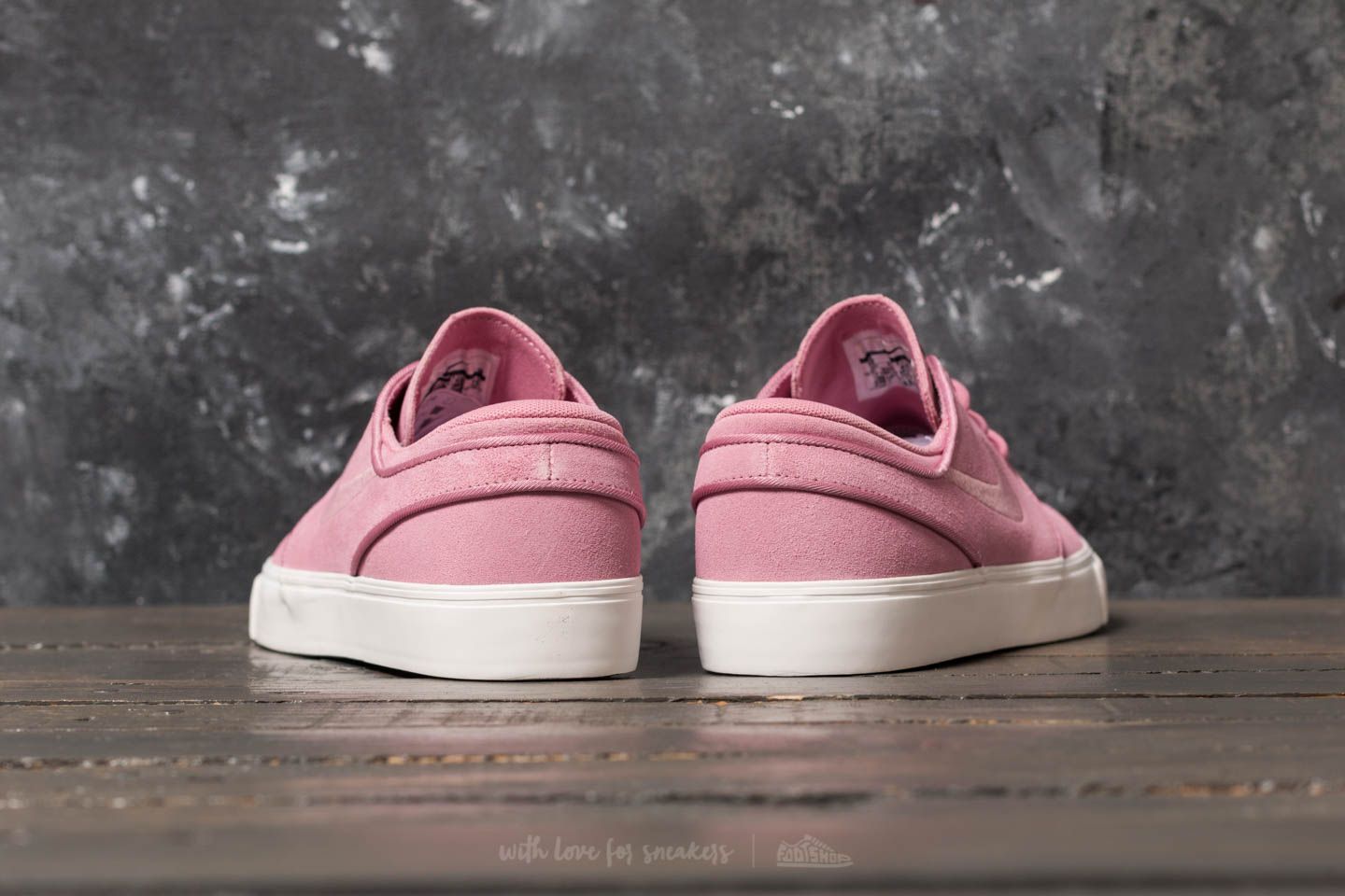 Nike stefan janoski elemental pink hotsell