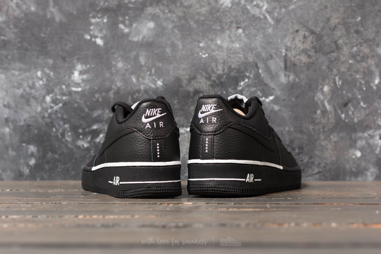 Air force 1 white black stars top