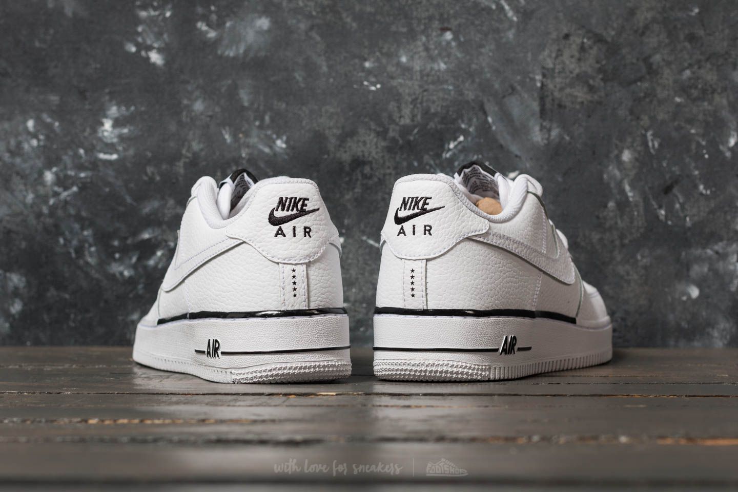 Women s shoes Nike Air Force 1 GS White White Black Footshop