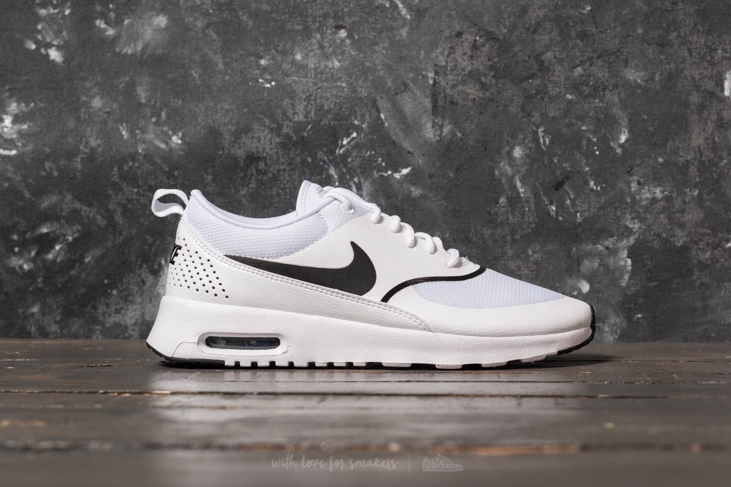 Air max outlet thea white