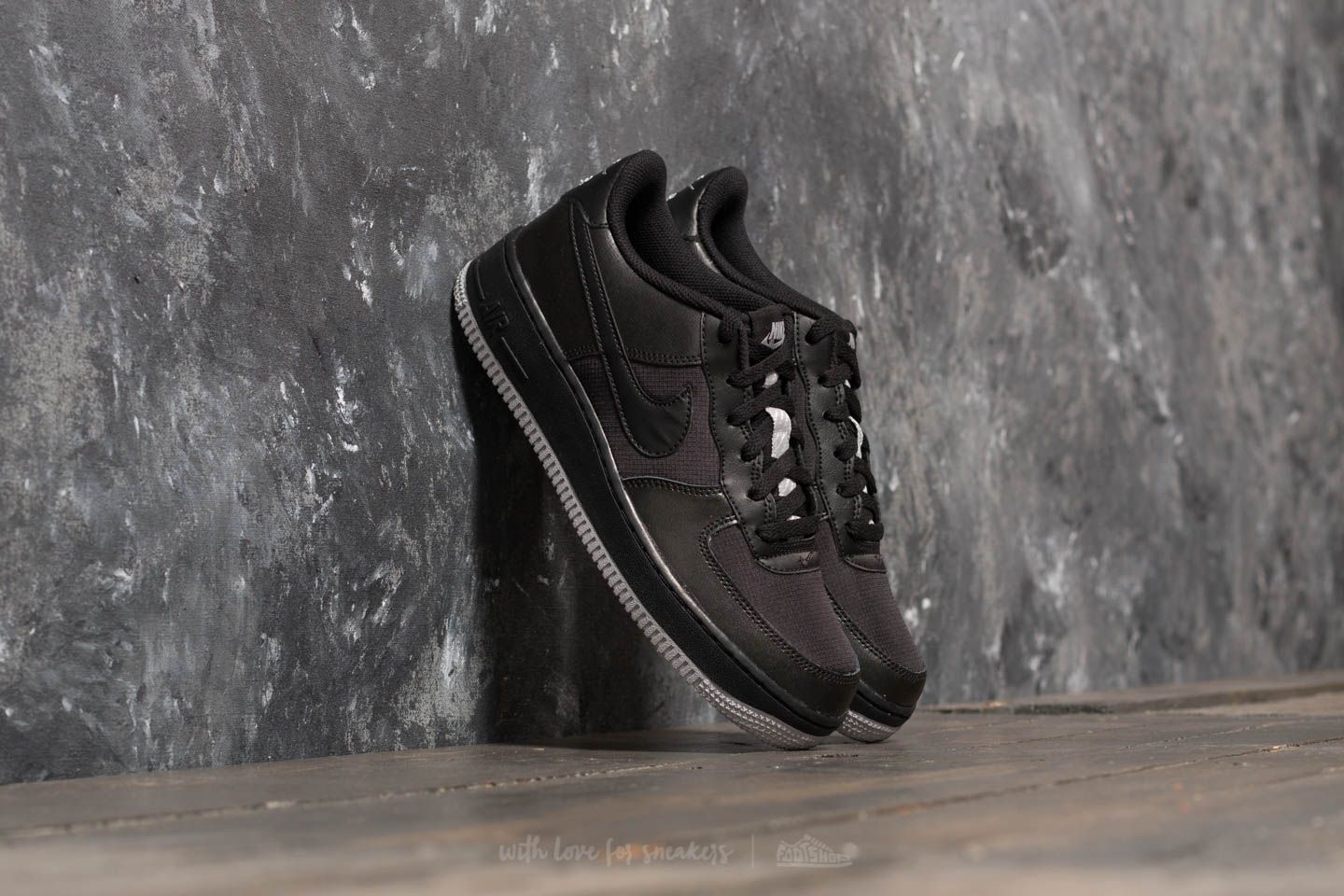Nike Air Force 1 LV8 GS