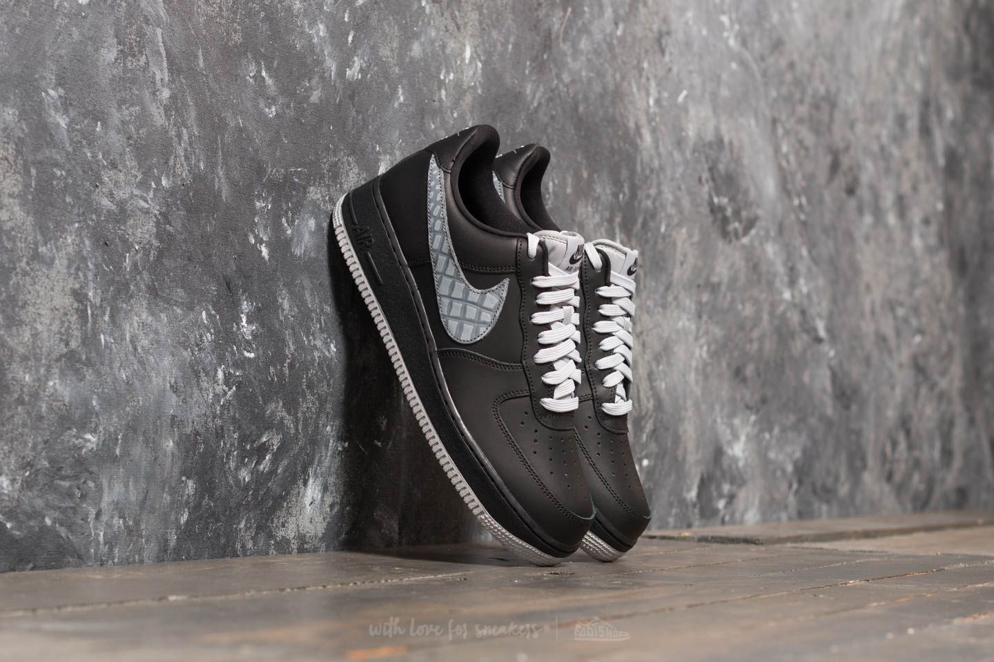 Men s shoes Nike Air Force 1 07 LV8 Black Cool Grey Dark Grey Footshop