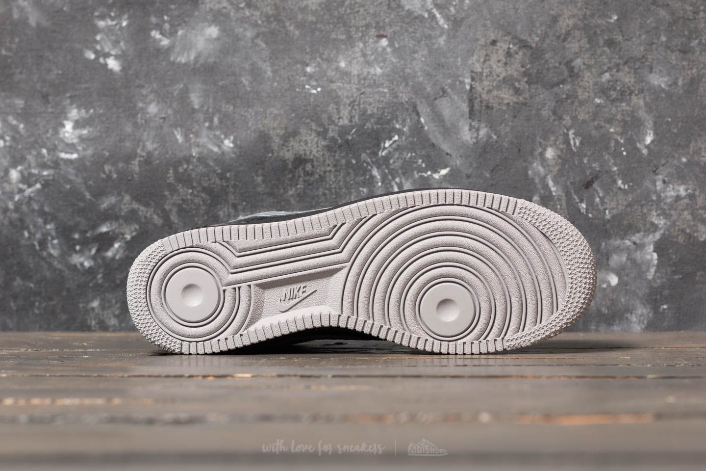 Herresko Nike Air Force 1 '07 LV8 Black/ Cool Grey/ Dark Grey