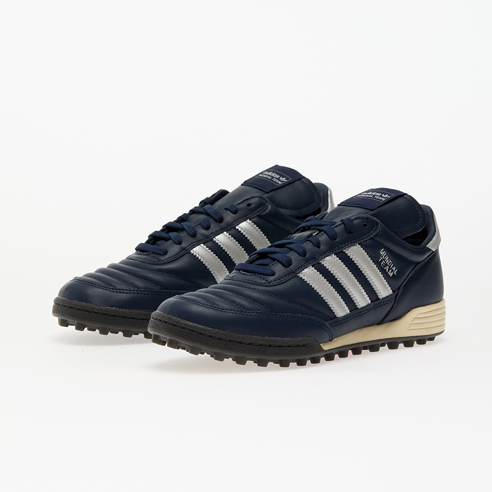 Men's shoes adidas Mundial Team Rs Night Indigo/ Silver Metallic/ Carbon